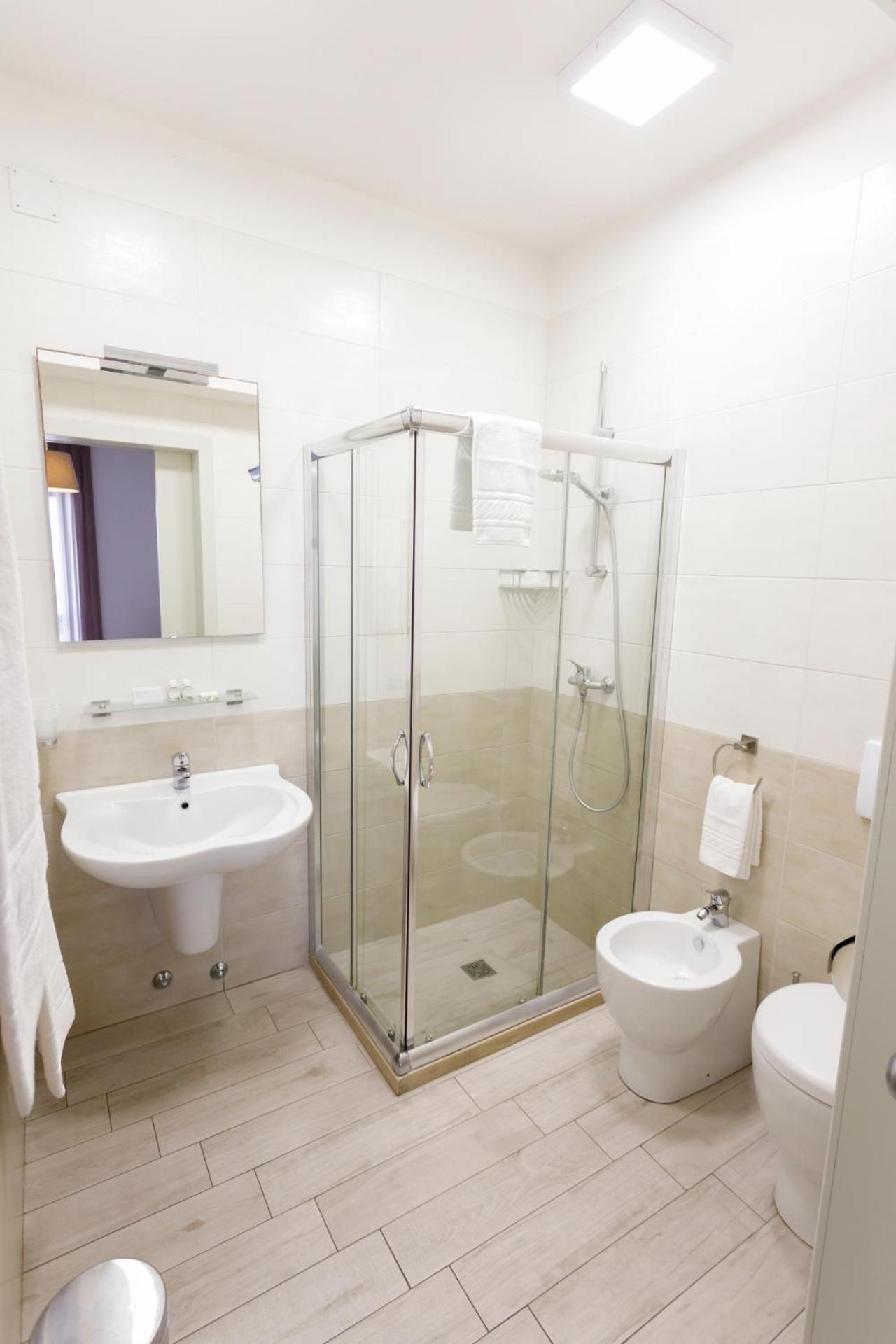 Hotel Corallo Santa Maria al Bagno Room photo